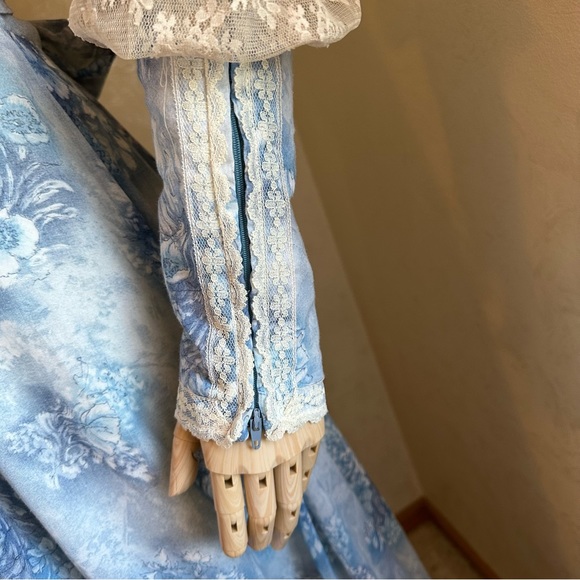 70s Vintage Gunne Sax Blue Floral Lace Boho Renaissance Festival Dress - Picture 10 of 15
